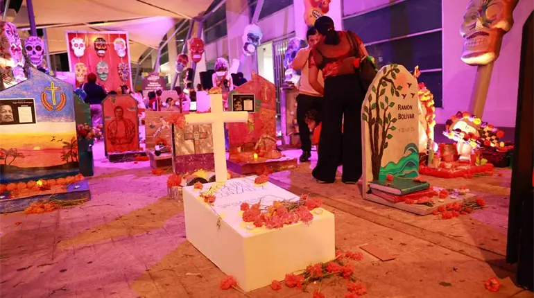 Inauguran en Centro exposici&oacute;n Pante&oacute;n de nuestros artistas, dedicada a los grandes creadores de Tabasco