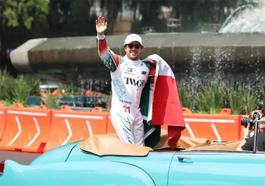 Checo P&eacute;rez y Cadillac desatan la locura en Reforma con Show Run 2026