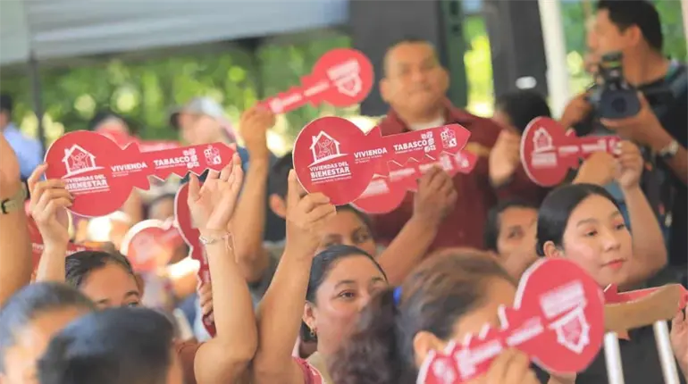 Entrega Gobernador viviendas del Bienestar en Huimanguillo