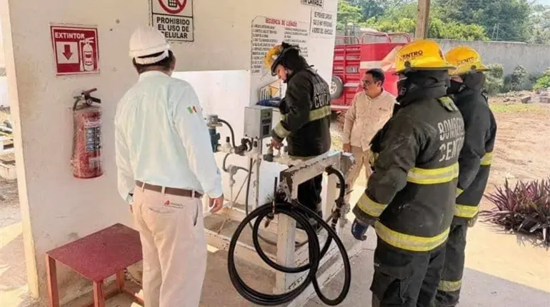 Asegura FGR Tabasco 3,500 litros de gas LP en el municipio de Centro