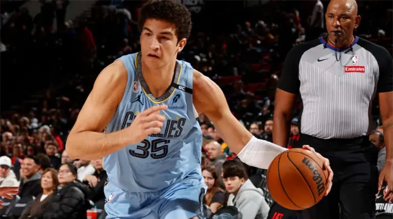 Karim L&oacute;pez debuta con Memphis en la temporada y es el s&eacute;ptimo mexicano en jugar en la NBA